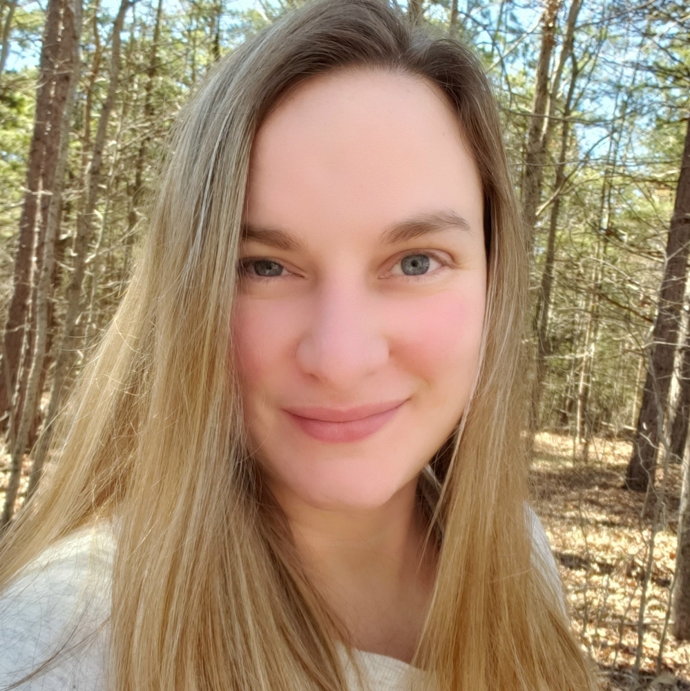 Meet your Posher, Simone
